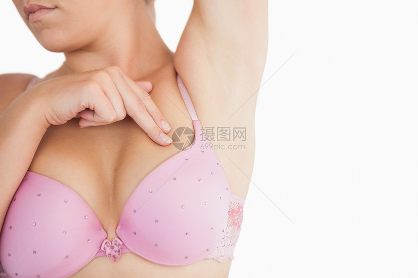 妇女进行自我乳房检查皮肤胸罩女性女人味双手身体福祉审查胸部内衣图片