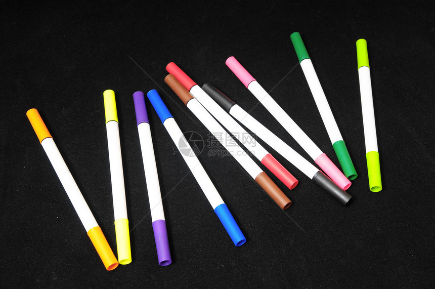 彩色墨墨墨标记器宏观蓝色蜡笔团体教育持有者荧光笔染色学校乐器图片