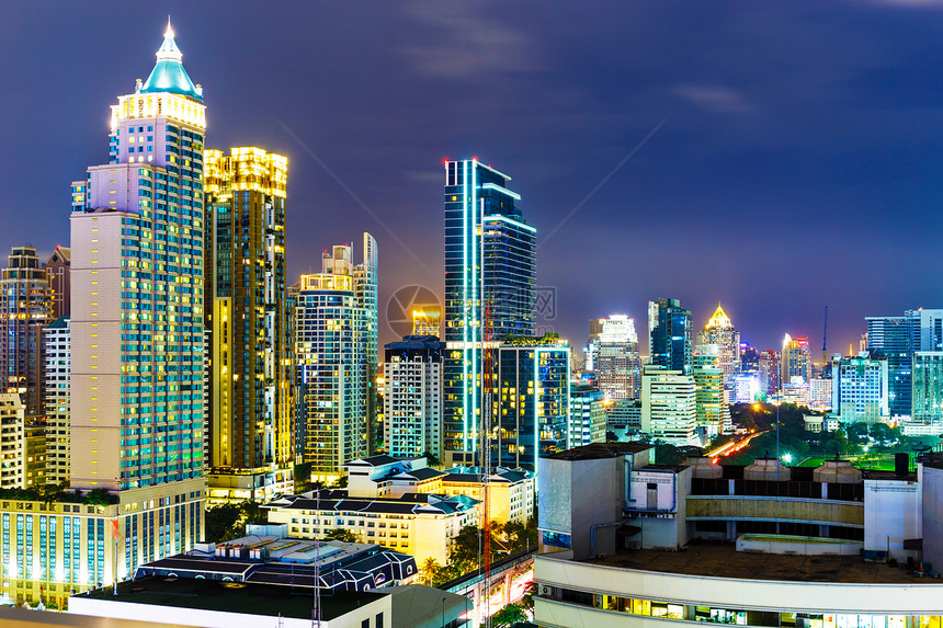 夜间曼谷天线办公楼天际公寓住宅公司建筑办公室商业摩天大楼景观图片