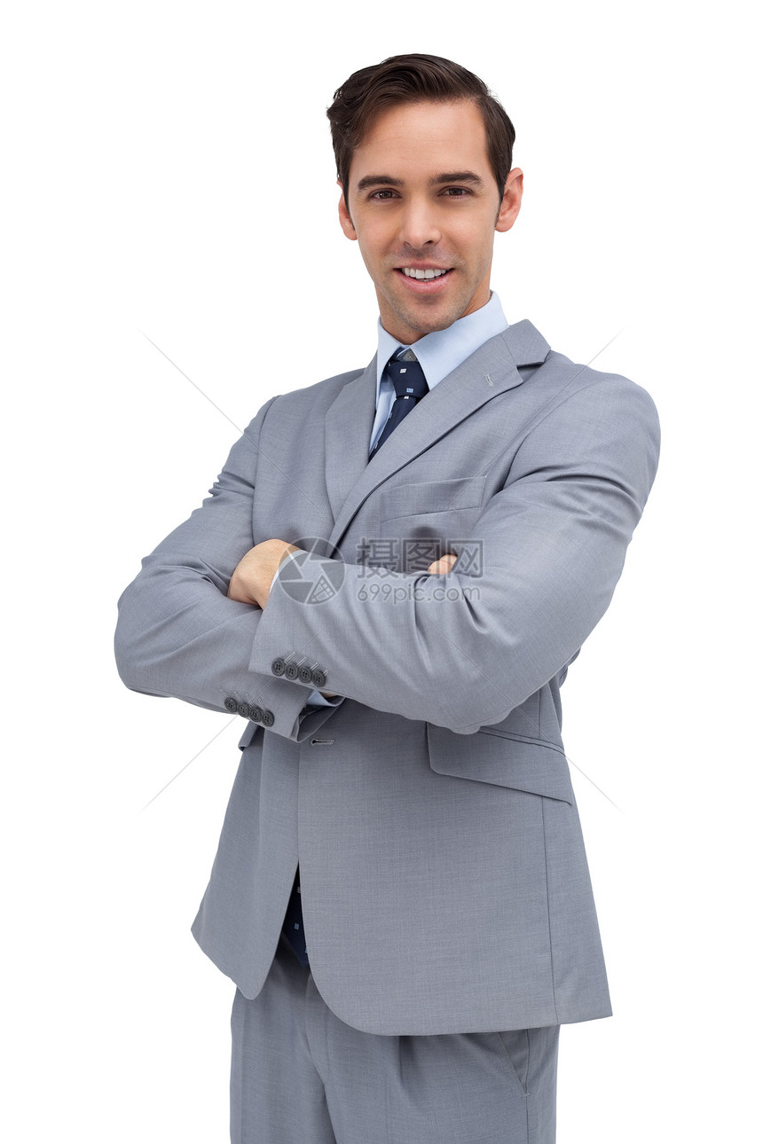 笑笑的商务人士看着相机快乐魅力双臂领带人士微笑夹克男性商务自信图片