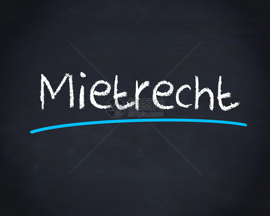 Mietrecht 字词写在黑板上图片
