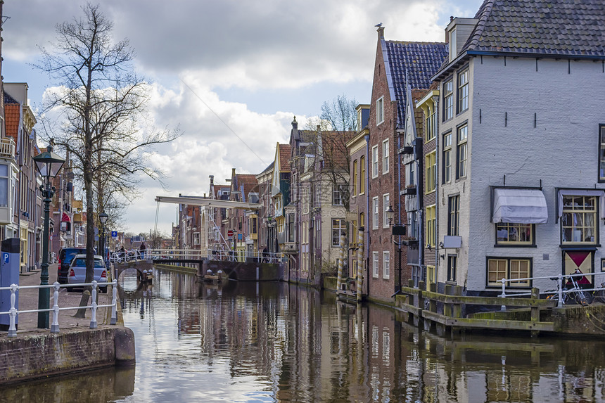 秋末Alkmaar的运河浏览量图片