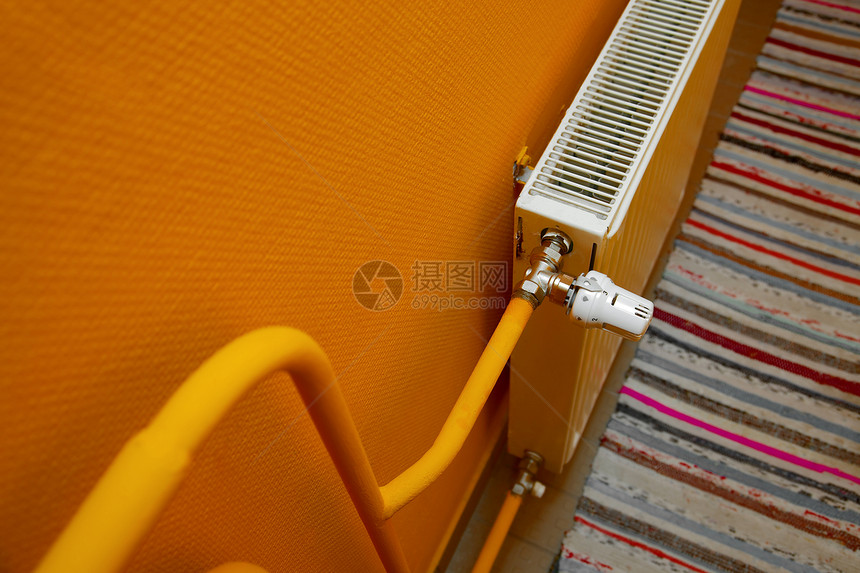 光辐射器建筑学活力管子加热器气体器具温暖温度金属管道图片