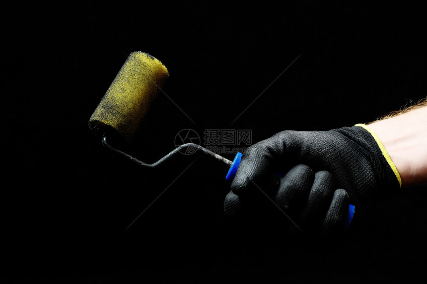 笔笔和手黑色工人工作刷子维修木头工艺乐器图片