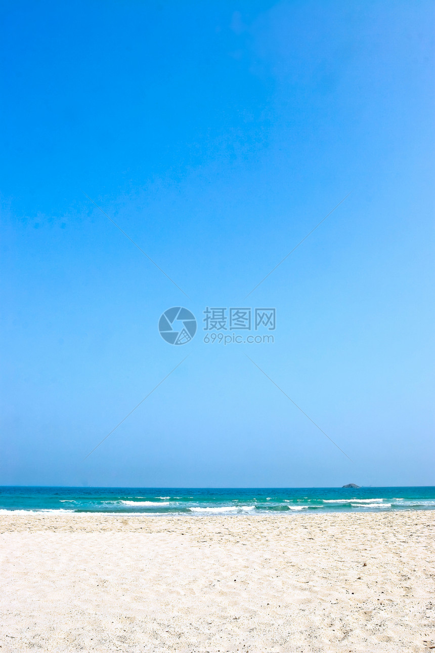 海滩海岸线旅行娱乐地平线海岸天空风景蓝色海景场景图片