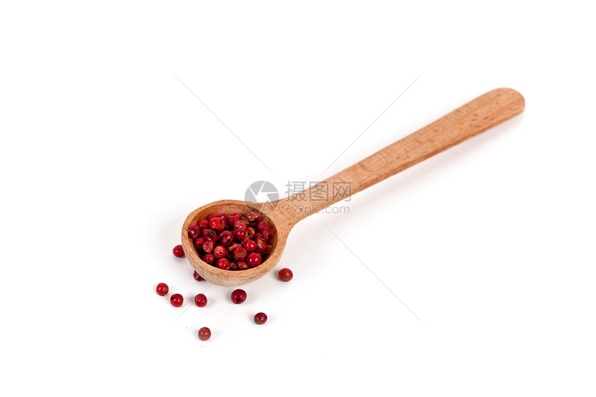 木勺中粉红胡椒香料胡椒子圆形味道棕色红色勺子粉色玫瑰情调图片