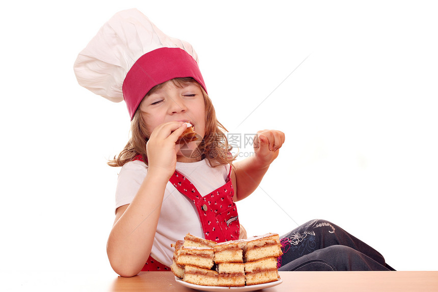 饥饿的小女孩做饭 吃苹果蛋糕馅饼乐趣快乐微笑美食食物女性童年青年女孩图片