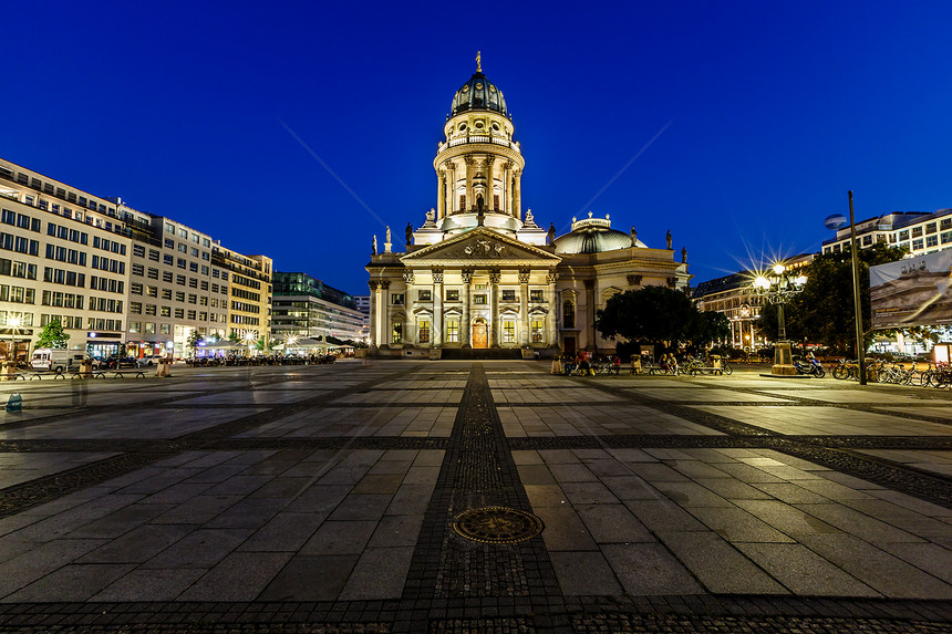 赫尔姆柏林夜间宪兵广场德意志大教堂 日尔姆图片