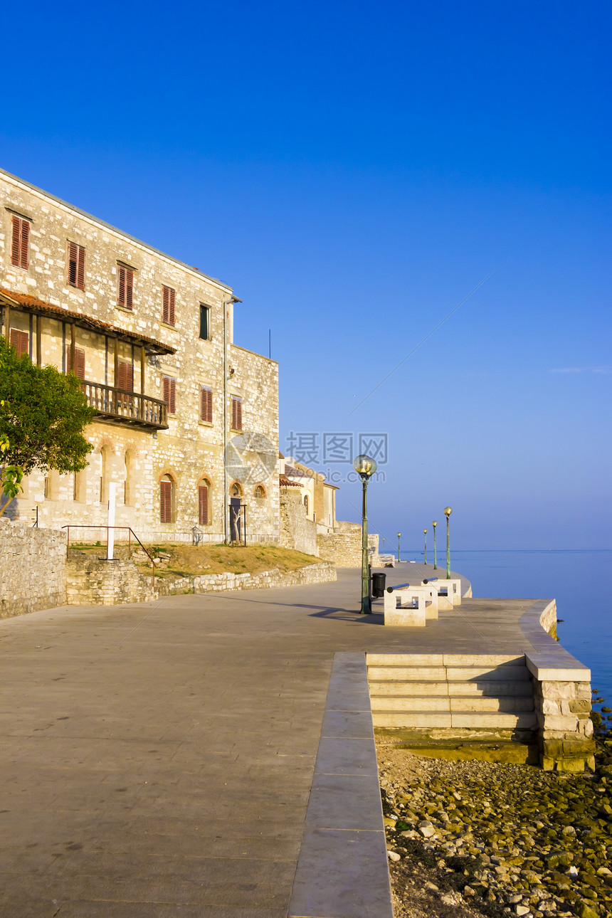 Porec  爱斯特里亚州克罗地亚亚得里亚老城门廊蓝色海岸线旅行旅游长廊假期天空娱乐建筑物图片