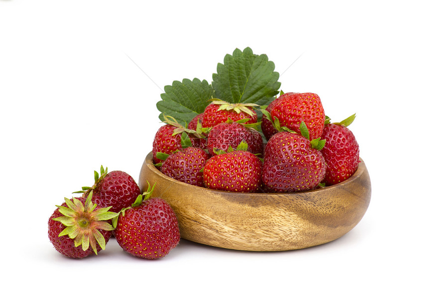 新鲜草莓浆果叶子食物甜点饮食绿色红色果味花园养分图片