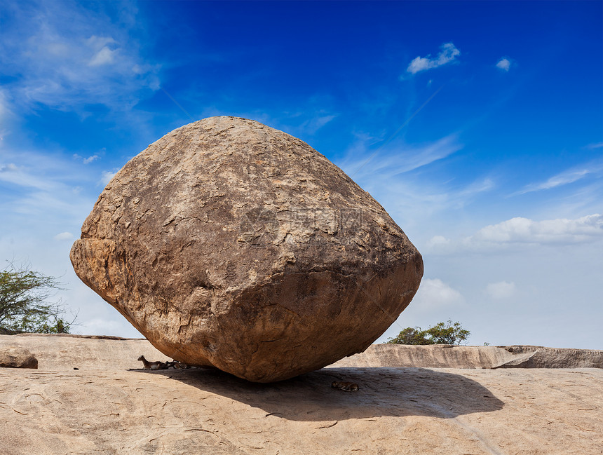 克里希纳的黄油球 平衡巨型自然岩石石 马哈岩石石头爬坡风景图片
