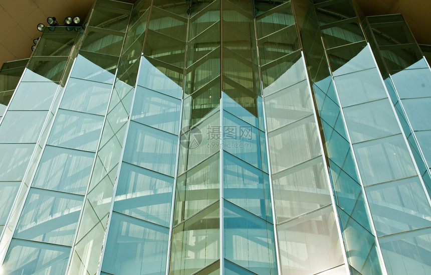 现代建筑结构的现代化和日光反射太阳艺术金属商业蓝色镜子建筑师建筑学窗户天空图片