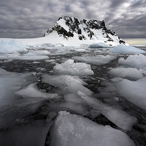 迈尔南极洲频道环境旅行旅游冰山顶峰背景