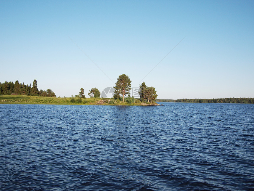 俄罗斯卡累利阿北部美丽的湖泊地平线场景荒野阳光天堂孤独反射假期森林旅行图片