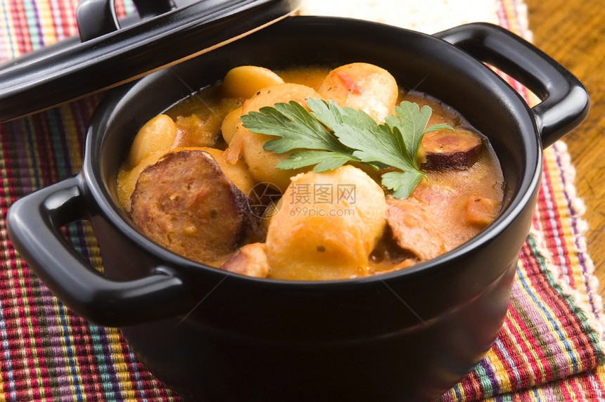 香肠 培根和番茄豆豆纤维西红柿午餐洋葱季豆食物酱料饮食谷物豆类图片