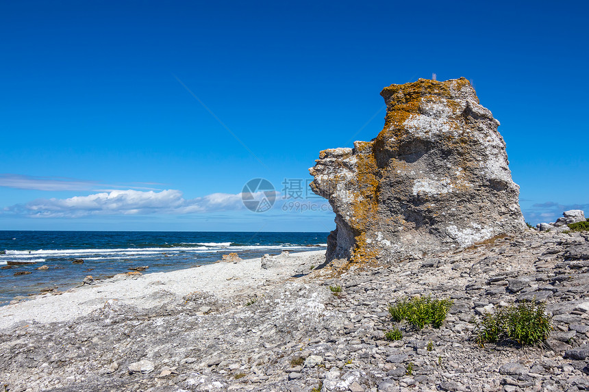 瑞典波罗的海海岸线的悬崖 瑞典;图片