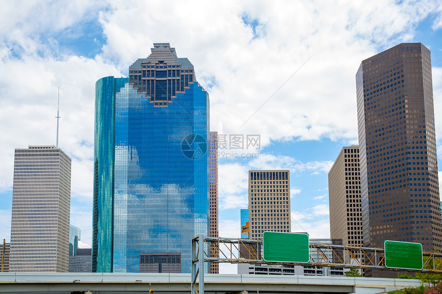 休斯顿德克萨斯天线 有天空景象和蓝色天空中心天际反射城市摩天大楼办公室市中心建筑物职场建筑学图片