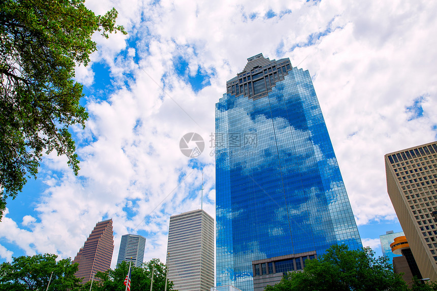 休斯顿德克萨斯天线 有天空景象和蓝色天空工作职场反射景观建筑学玻璃办公室建筑物摩天大楼市中心图片