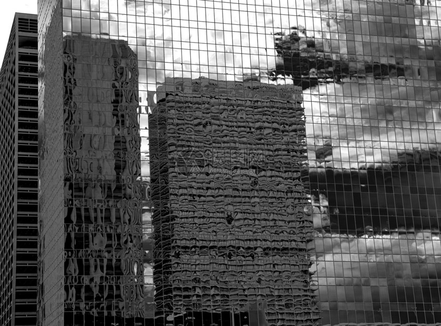 黑色和白色休斯顿 德克萨斯市中心镜像大楼办公室城市市中心职场天空玻璃高楼商业地标工作图片