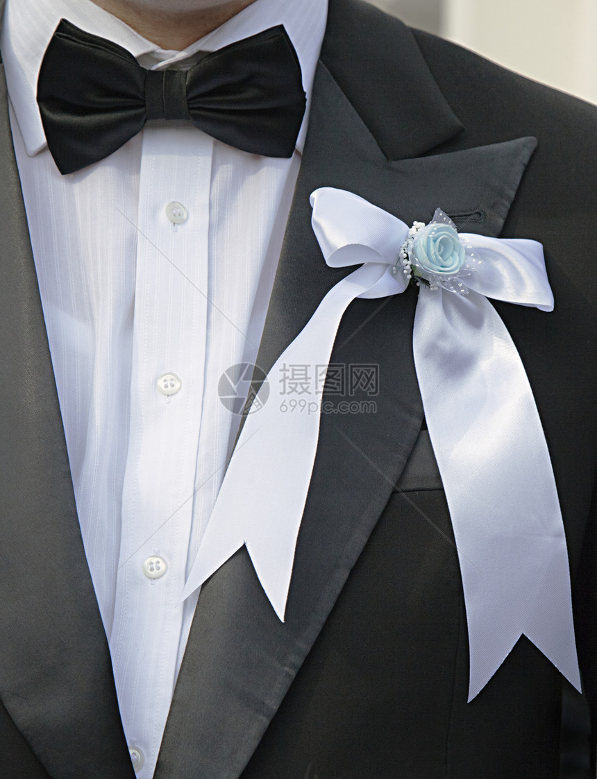 婚礼凝结胸花正装套装庆典黑色衣冠领结白色已婚男性图片