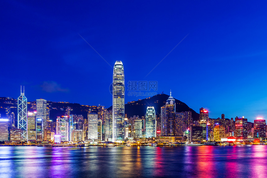 香港晚上的天线公司办公楼大楼商业金融摩天大楼天空港口地标景观图片