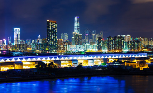 香港市晚上建筑地标大楼景观城市天际巡航企业公司背景图片