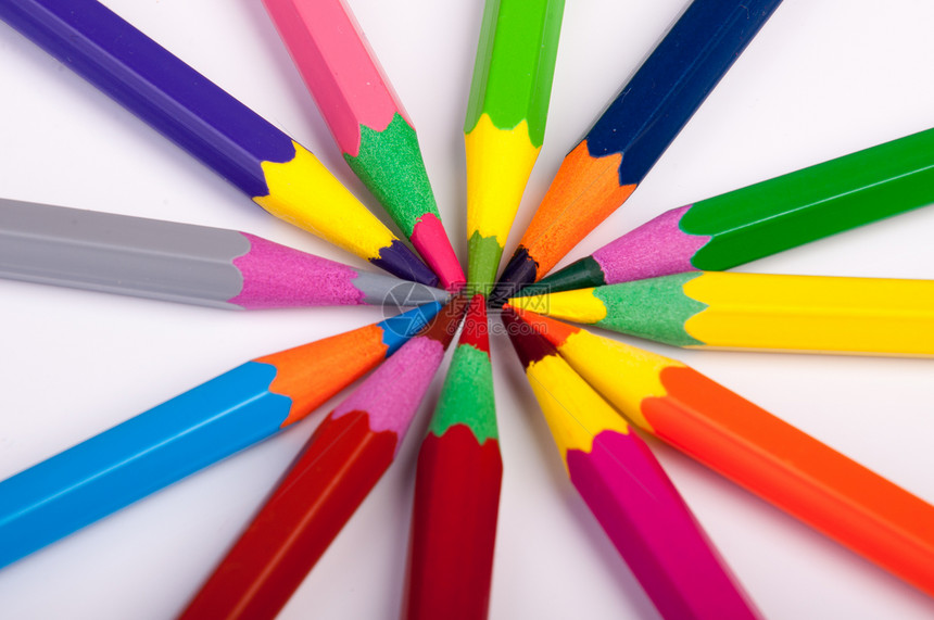 彩色铅笔教育橙子蜡笔木头办公室光谱素描蓝色学校团体图片