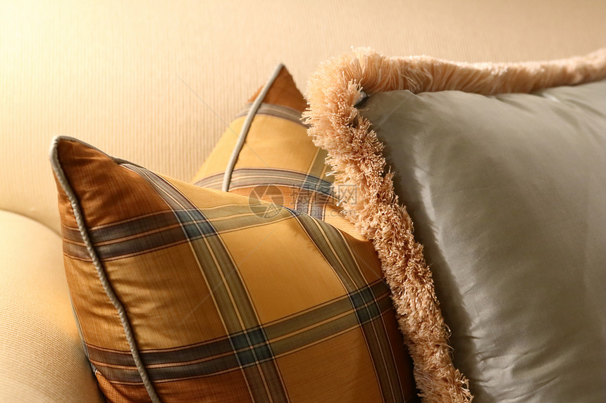 沙发上的药片房间酒店白色橙子房子织物装饰风格家具纺织品图片