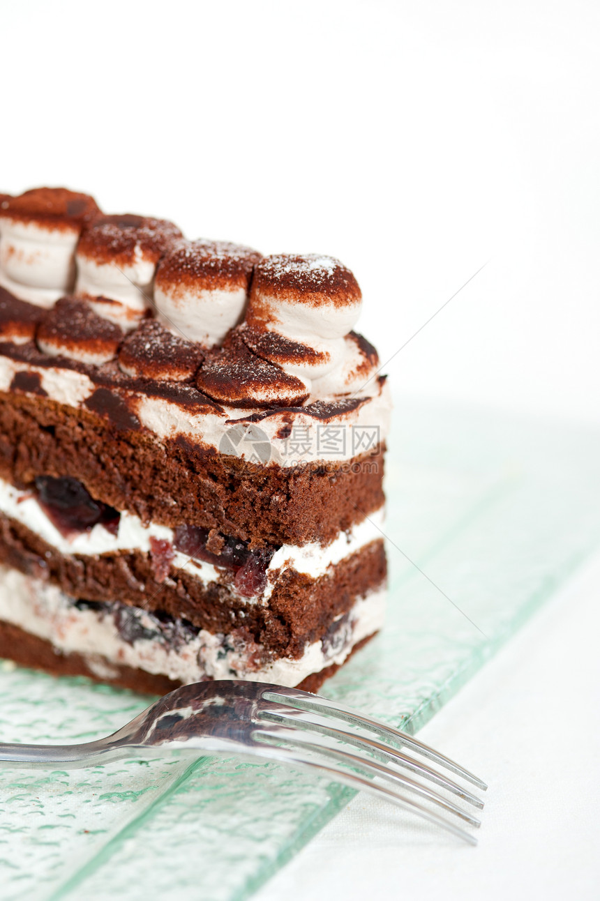 奶奶油甜点蛋糕切片装饰巧克力鞭子生日水果小吃白色香草奶油食物图片