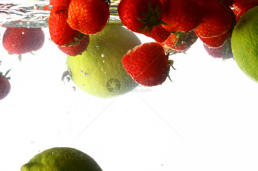 石灰喷洒波纹烹饪蔬菜液体水果柠檬运动飞溅食物气泡图片