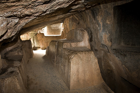 祭石头秘鲁库斯科附近Kenko洞穴寺背景