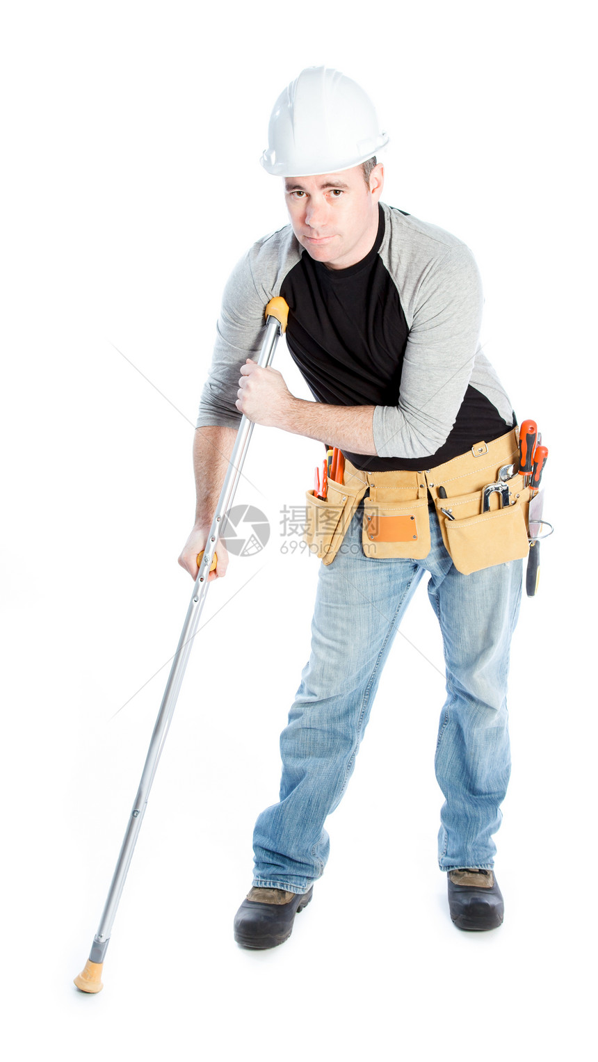 白种男子合同承包商 40岁拐杖职业木匠礼帽沉思工匠工具技术员疼痛男人图片