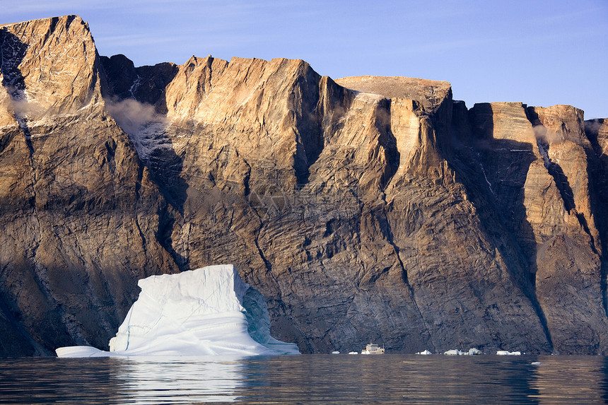 弗朗兹约瑟夫峡湾  格陵兰岛山脉风景破冰冰山旅行旅游悬崖荒野图片