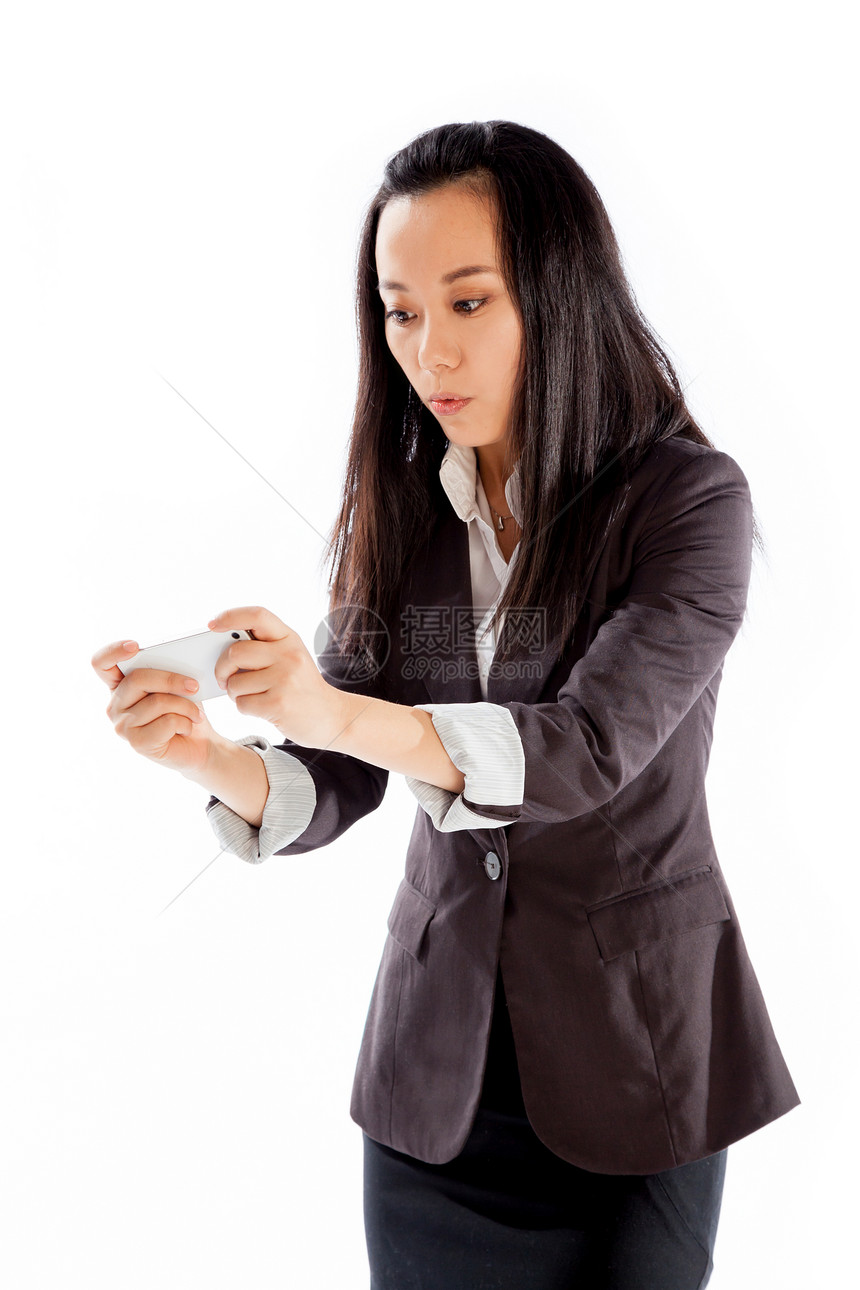 有吸引力的亚洲女孩 三十几岁孤立在白色背景上职业愤怒手机套装商务情绪悲伤黑发人士游戏图片