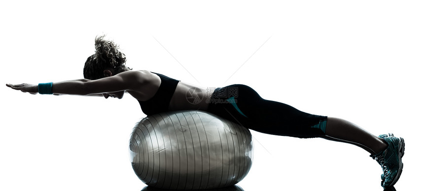参加健身球锻炼的妇女体操有氧运动白色位置运动员木板健美训练运动女性图片