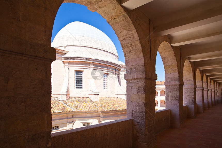 马赛的慈善旅舍城堡教会建筑风格大教堂教堂古董冥想旅行历史快乐图片