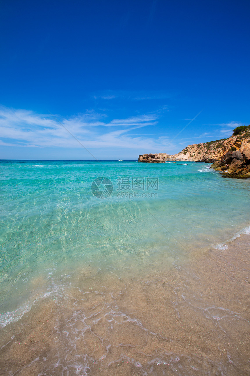 巴利阿里群岛Ibiza海滩的Cala Tarida假期太阳波浪蓝色海岸晴天旅行天空天堂石头图片