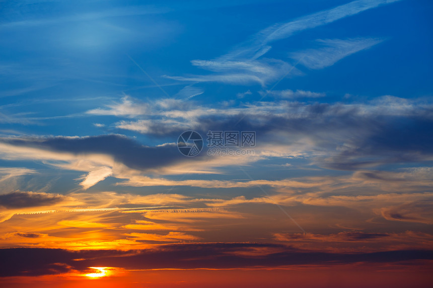 伊比萨圣安东尼奥魔法 日落红云橙子太阳射线晴天地平线蓝色阳光季节天气假期图片