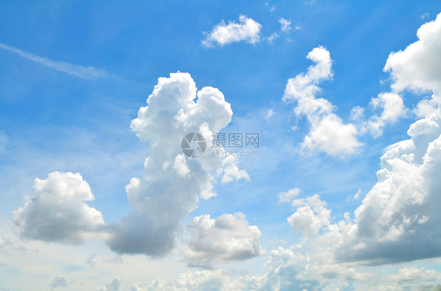 天空和云彩天际柔软度晴天天堂阳光场景臭氧气氛季节自由图片
