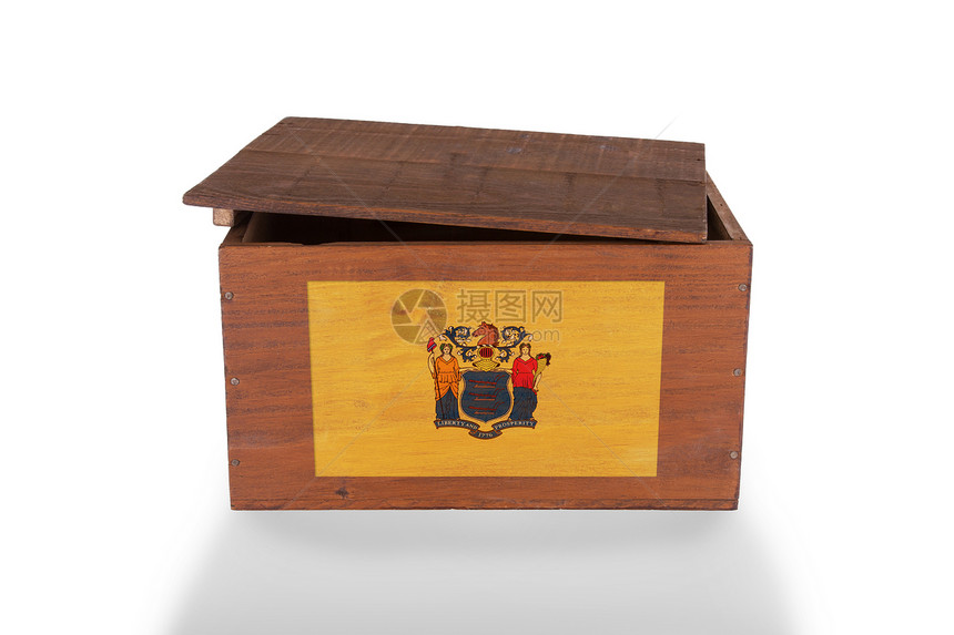 白色背景孤立的木制板箱仓库货物盒装货运松树邮件立方体盒子贮存木材图片