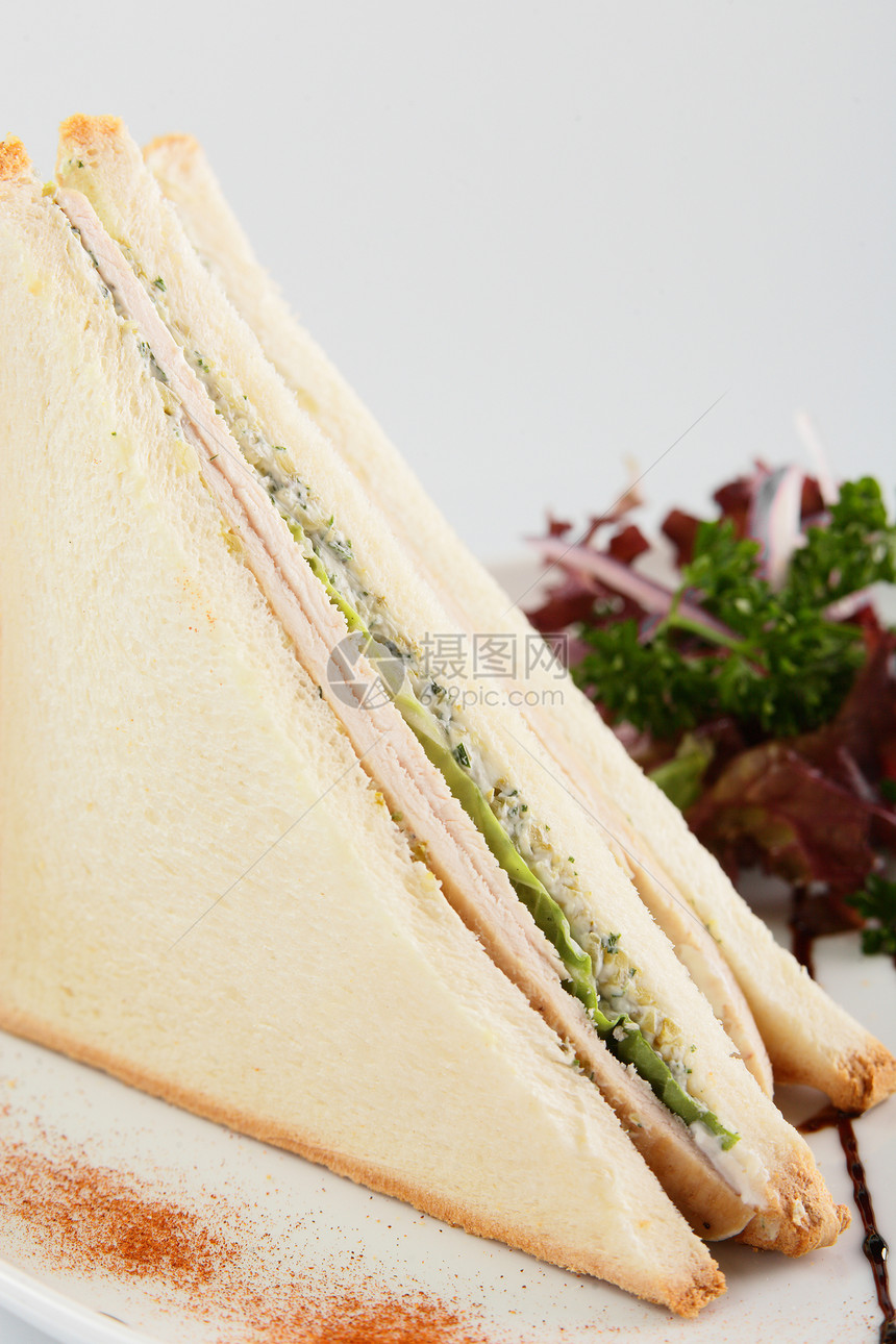 白色背景上的新鲜三明治Name火鸡营养沙拉午餐小吃蔬菜早餐餐饮叶子食物图片