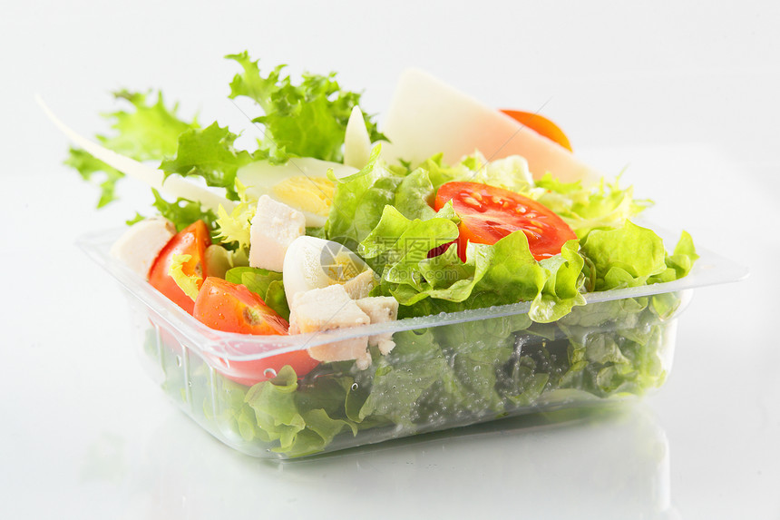 白色背景的清夏沙拉菜单健康厨房维生素绿色饮食蔬菜营养胸部叶子图片