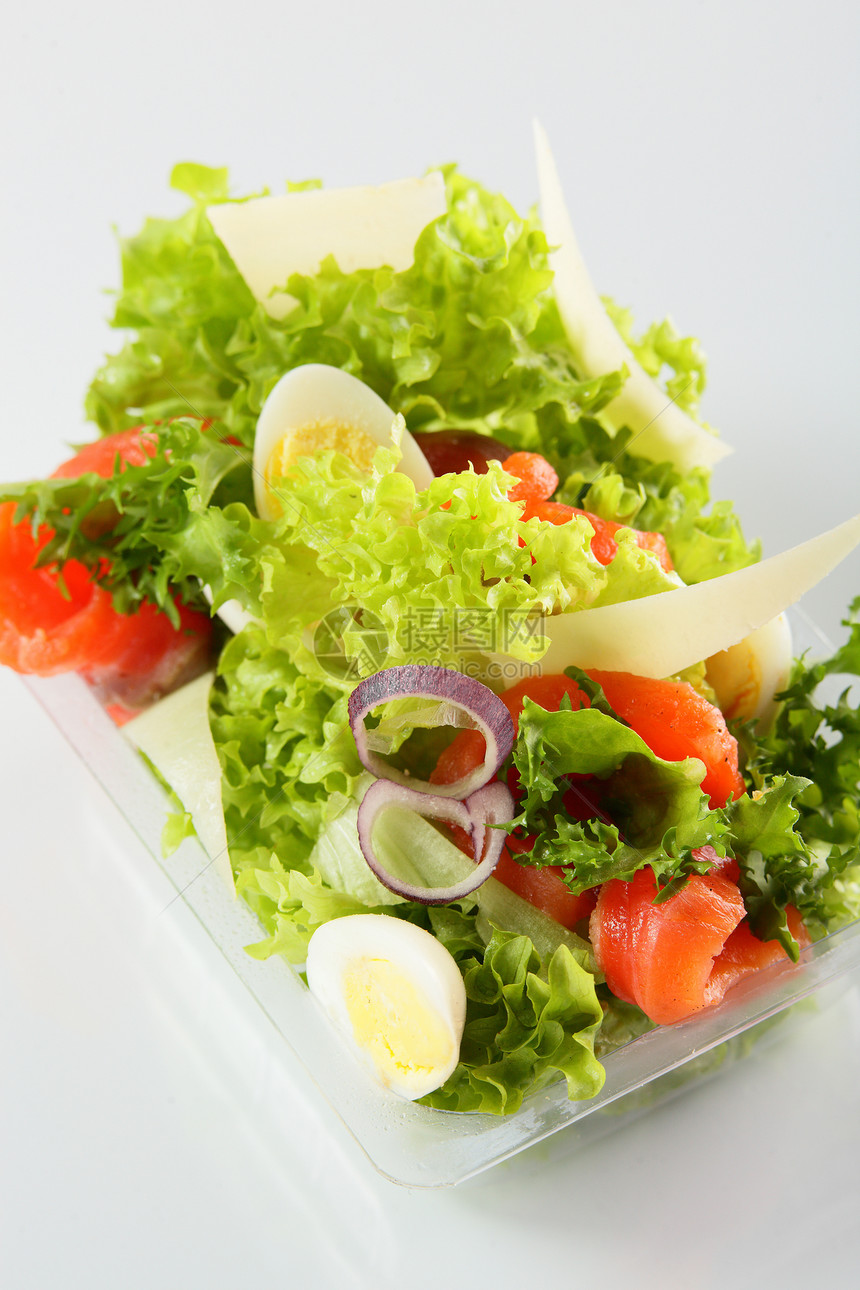 白色背景的清夏沙拉菜单营养美食小吃维生素胸部健康饮食午餐餐厅图片