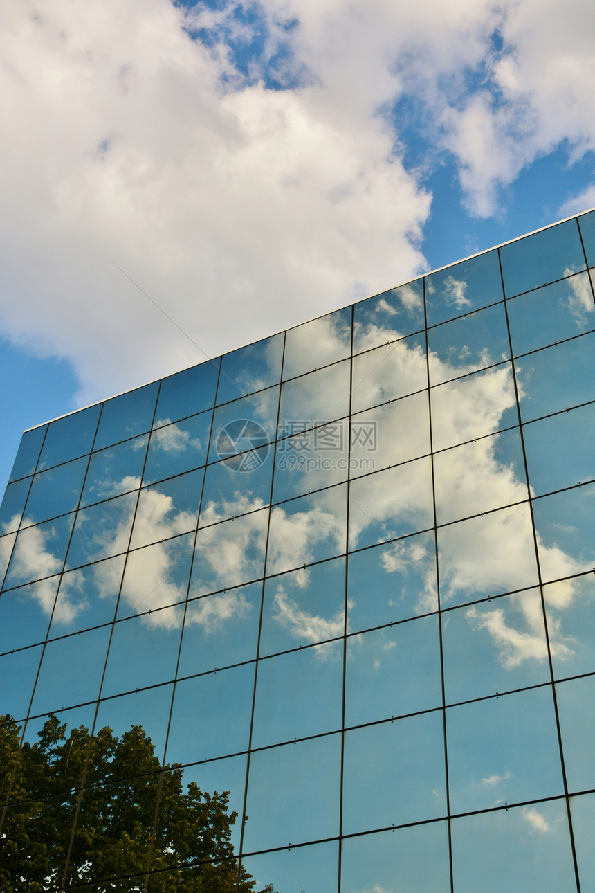 现代办公大楼玻璃面罩反射房子商业办公室蓝色建筑天空图片