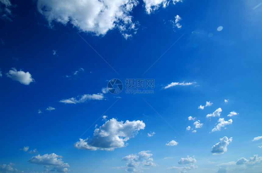 蓝蓝天空沉淀雨云云雾空气晴天照片季节太阳天蓝色阳光图片