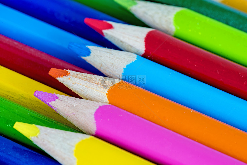 彩色铅笔绿色蜡笔团体调色板红色创造力橙子棕色光谱黄色图片