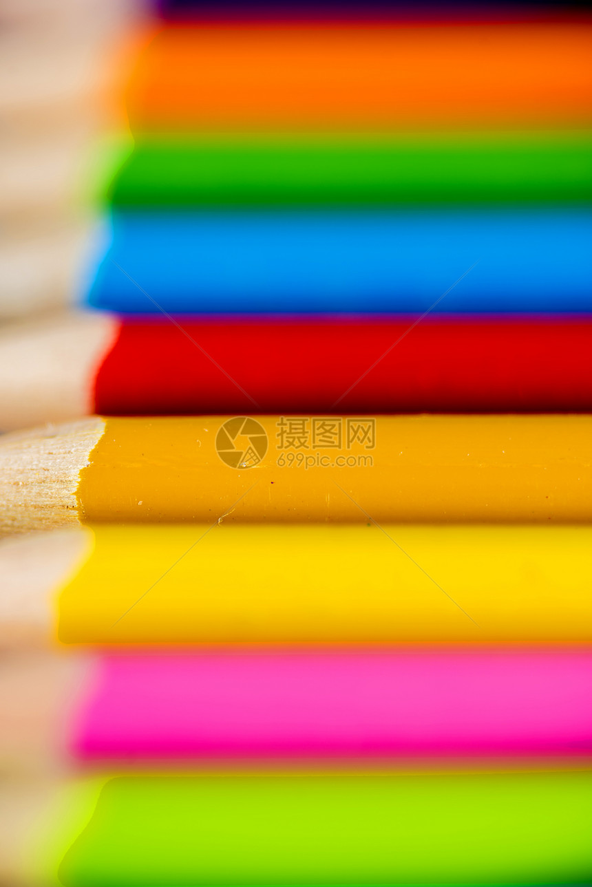 彩色铅笔彩虹光谱红色橙子蓝色棕色调色板蜡笔紫色学校图片