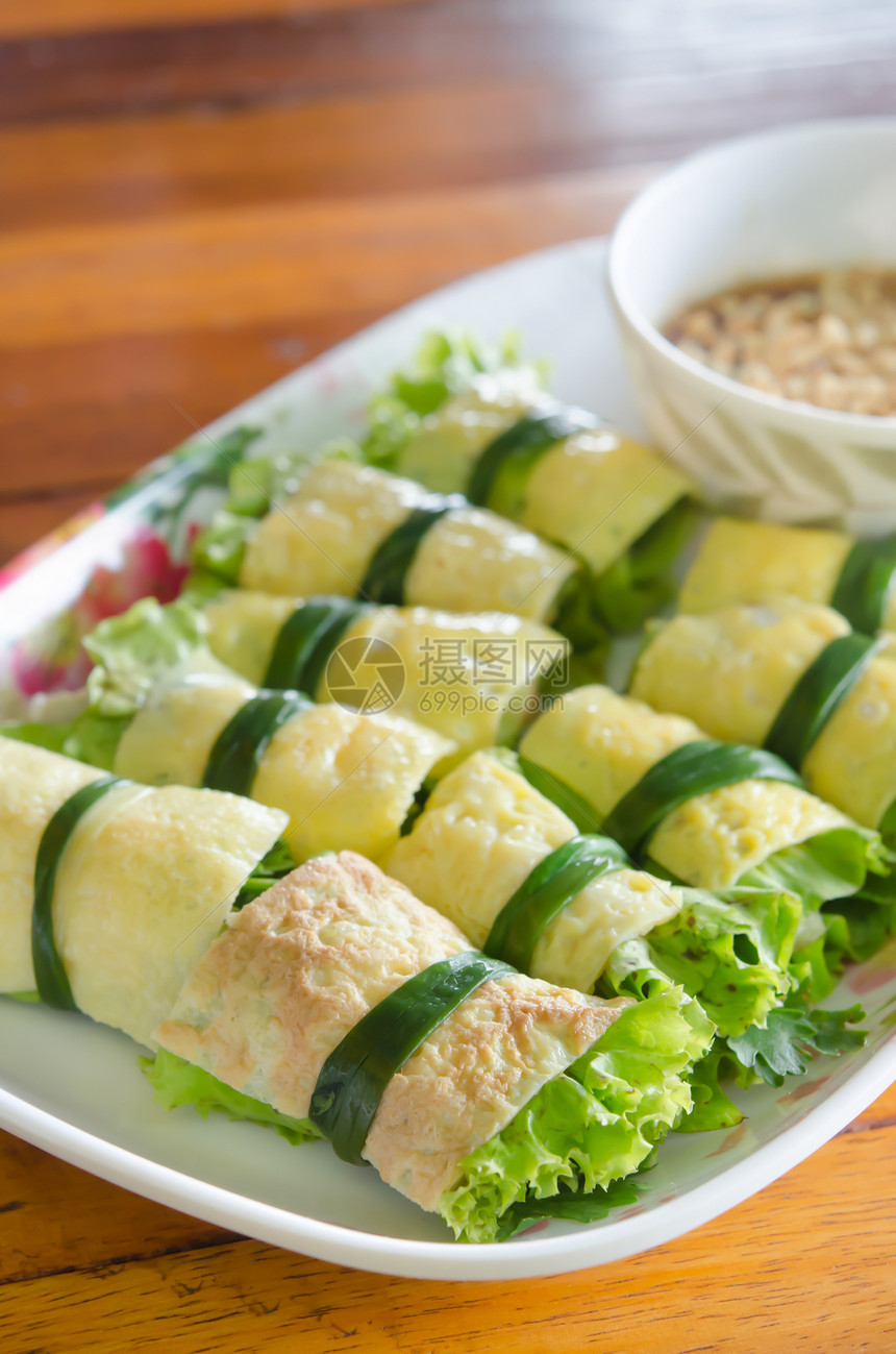 越南菜菜文化蔬菜绿色食物油炸黄色美食盘子图片