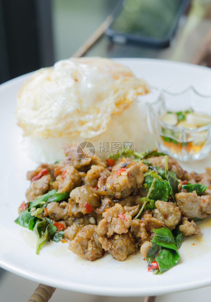 亚麻辣食蔬菜胡椒油炸食物猪肉美食辣椒盘子营养图片