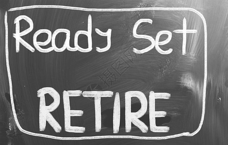 准备就绪的退役概念退休保险老化指导金融粉笔木板管理人员黑板职业背景图片